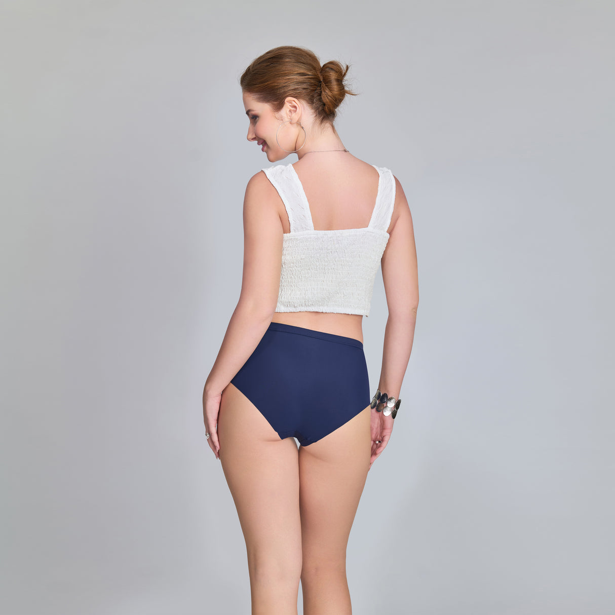 Plain Seamless Panty for Women – Soft, Stretchable & Invisible Comfort Innerwear PQ5033