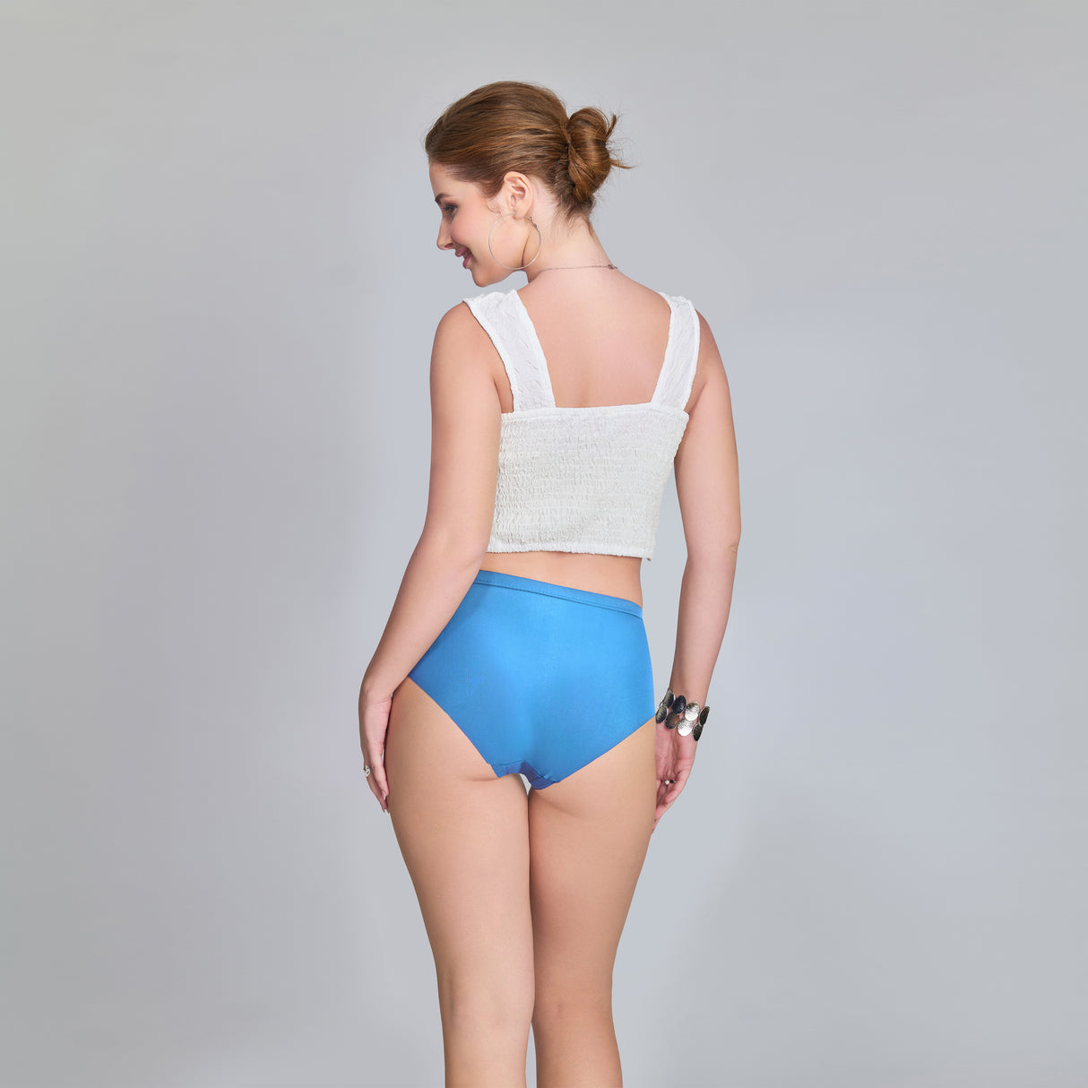 Plain Seamless Panty for Women – Soft, Stretchable & Invisible Comfort Innerwear PQ5033