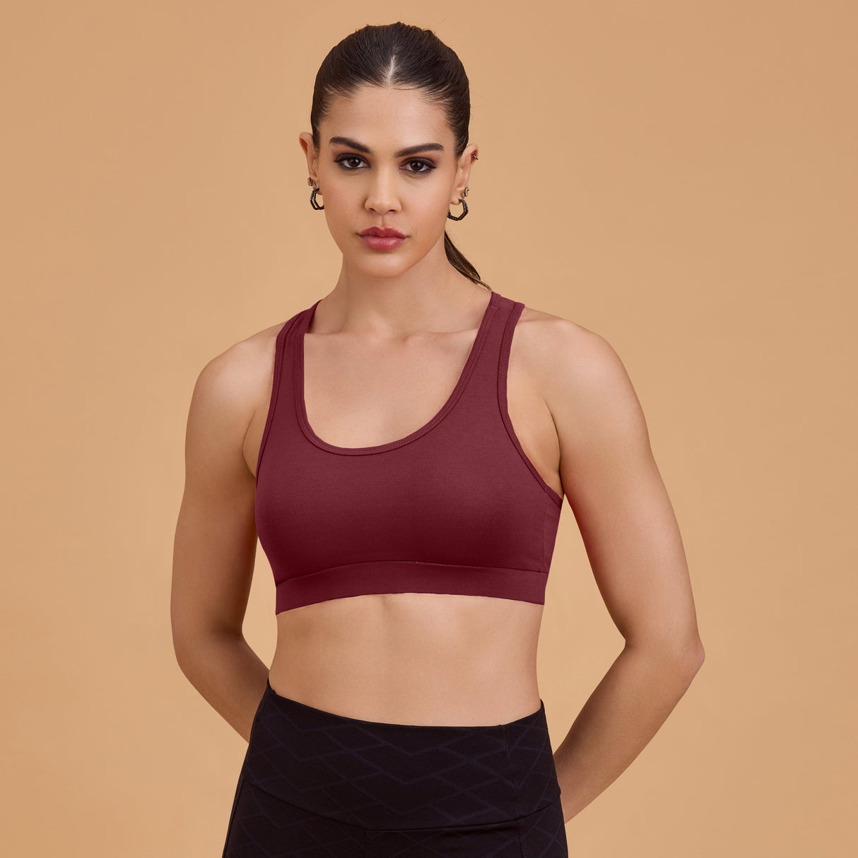 Medium Impact Racerback Sports Bra – Seamless, Breathable, Supportive SQ1028