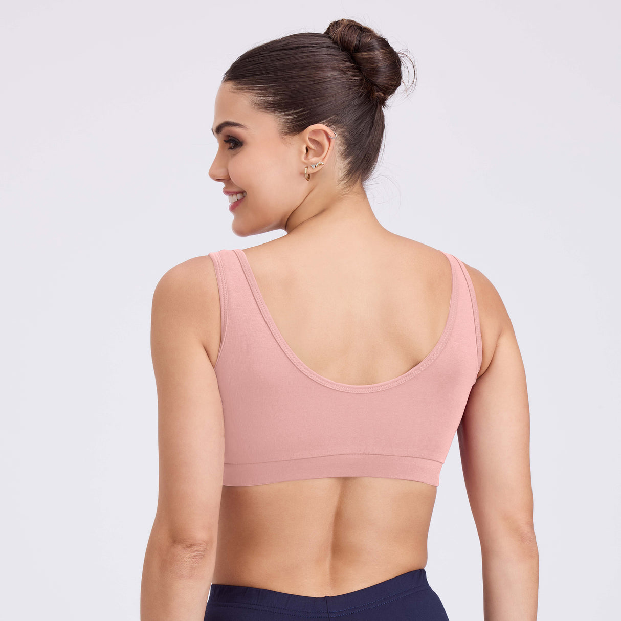 Women's Medium-Impact Sports Bra – Supportive, Breathable, Stylish SQ1029