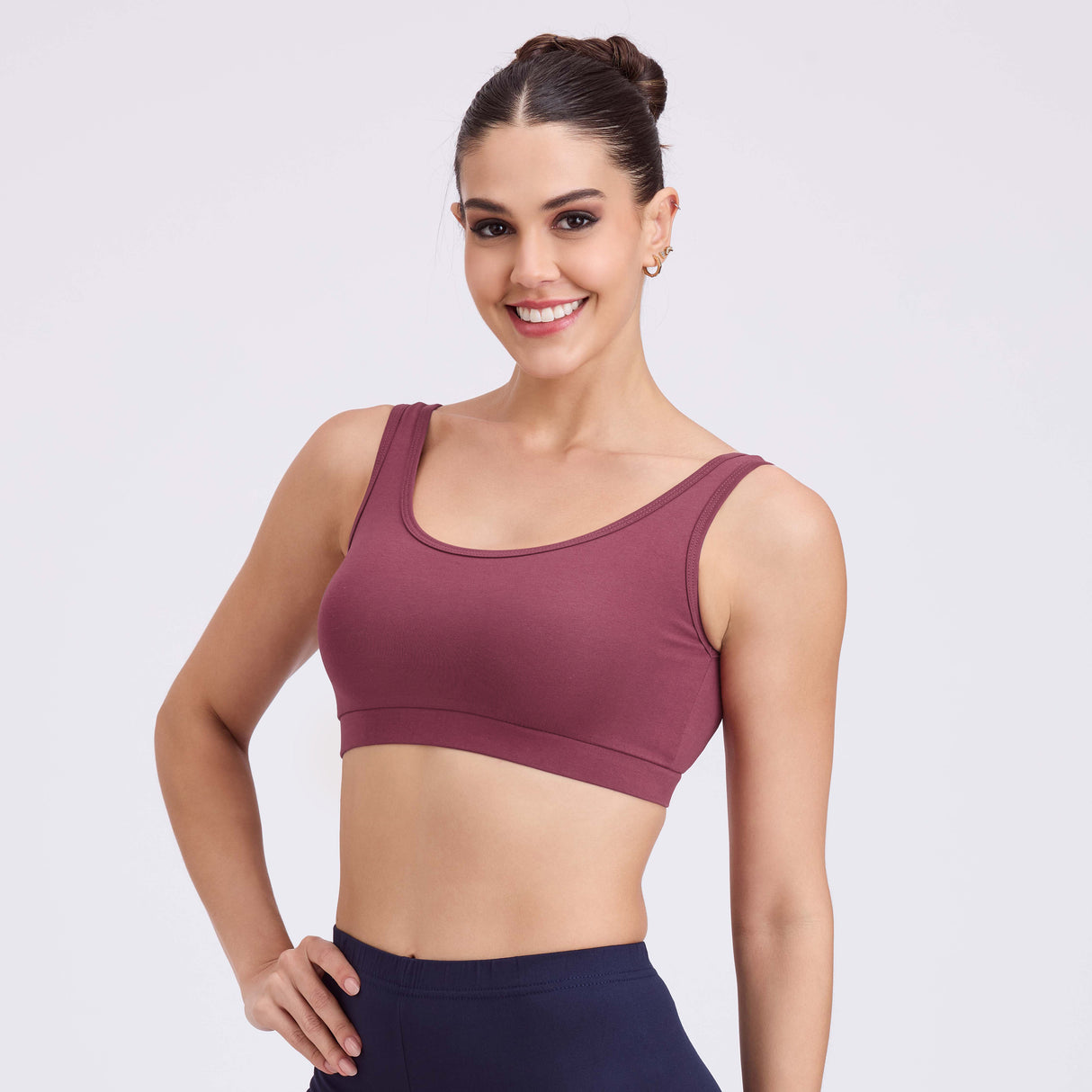 Women's Medium-Impact Sports Bra – Supportive, Breathable, Stylish SQ1029