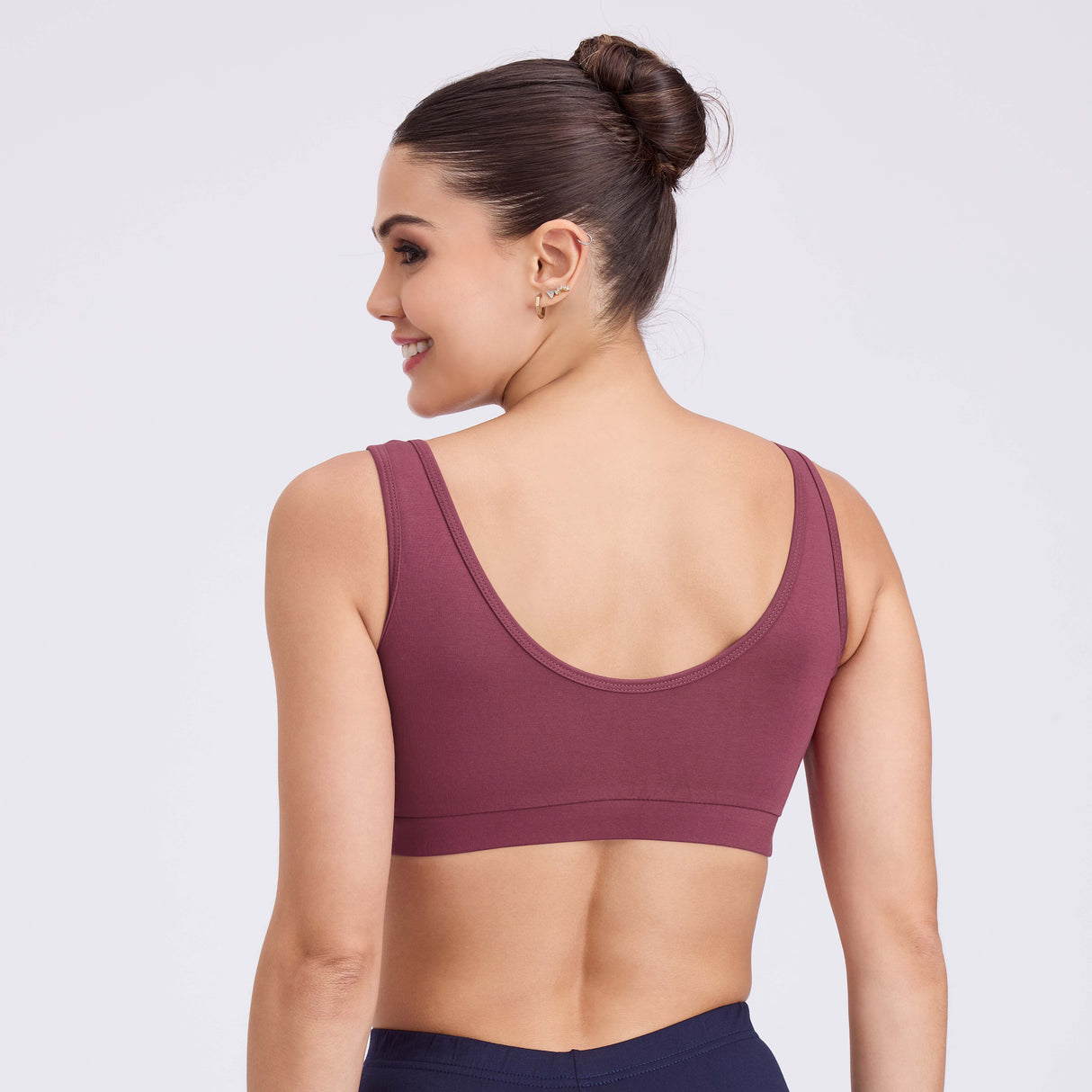 Women's Medium-Impact Sports Bra – Supportive, Breathable, Stylish SQ1029
