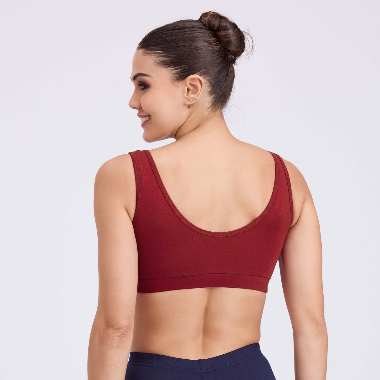 Women's Medium-Impact Sports Bra – Supportive, Breathable, Stylish SQ1029