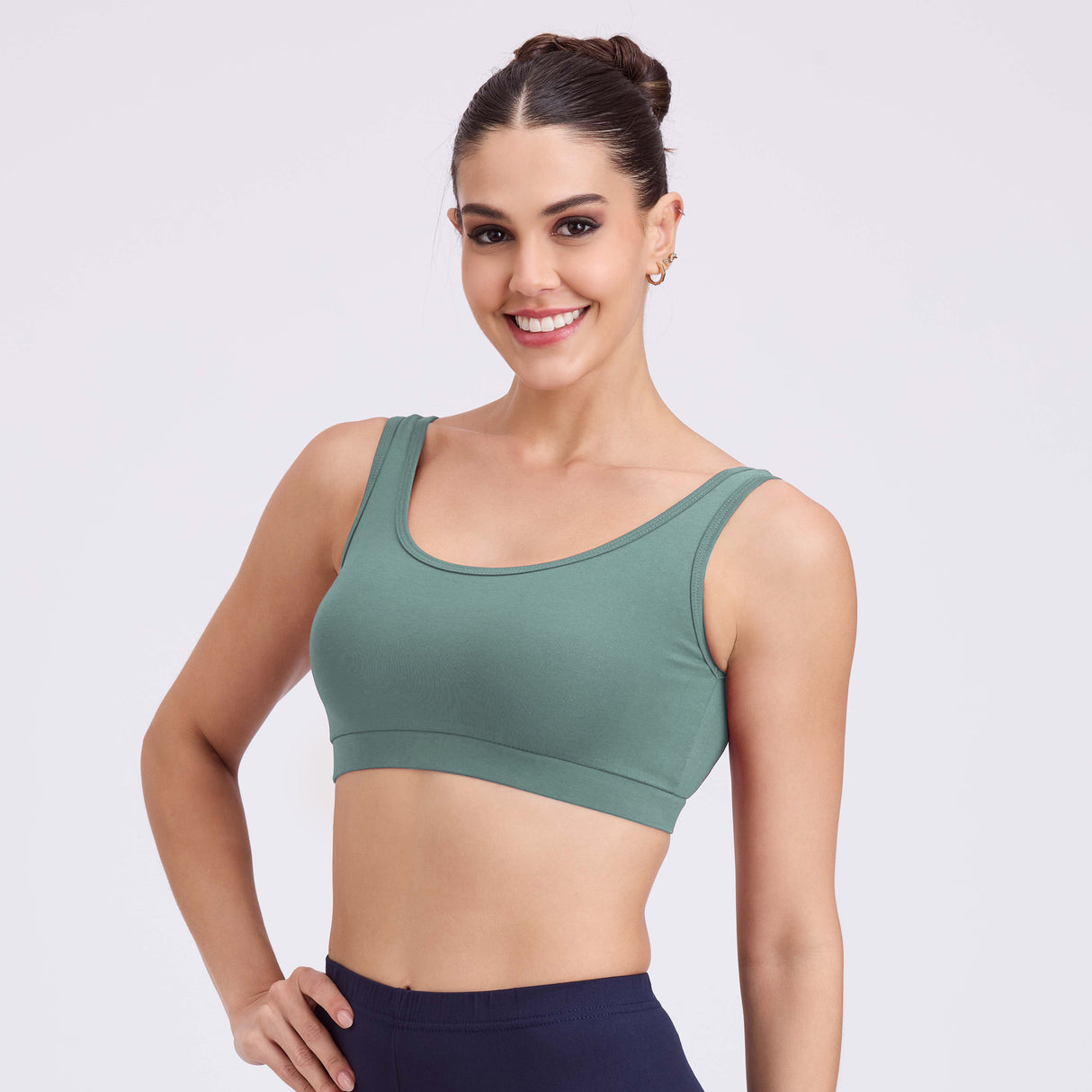 Women's Medium-Impact Sports Bra – Supportive, Breathable, Stylish SQ1029