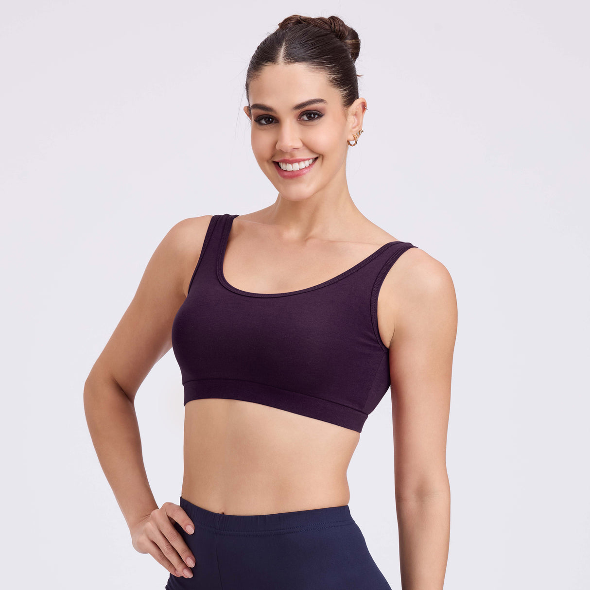 Women's Medium-Impact Sports Bra – Supportive, Breathable, Stylish SQ1029