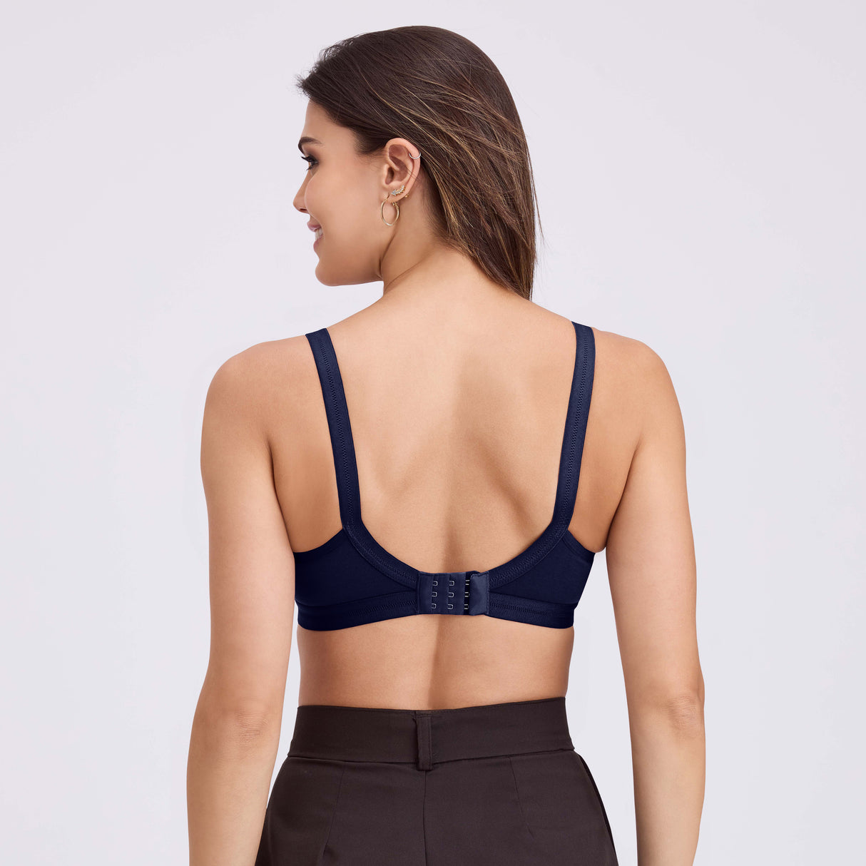 Seamless Cross Design D Cup Bra – Full Coverage, Supportive Fit MQ3046