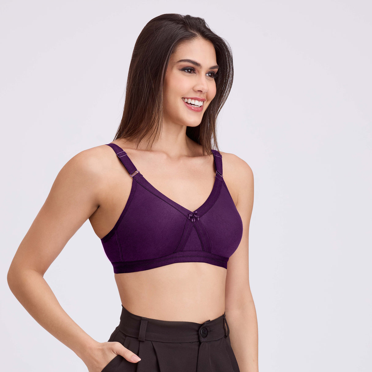 Seamless Cross Design D Cup Bra – Full Coverage, Supportive Fit MQ3046