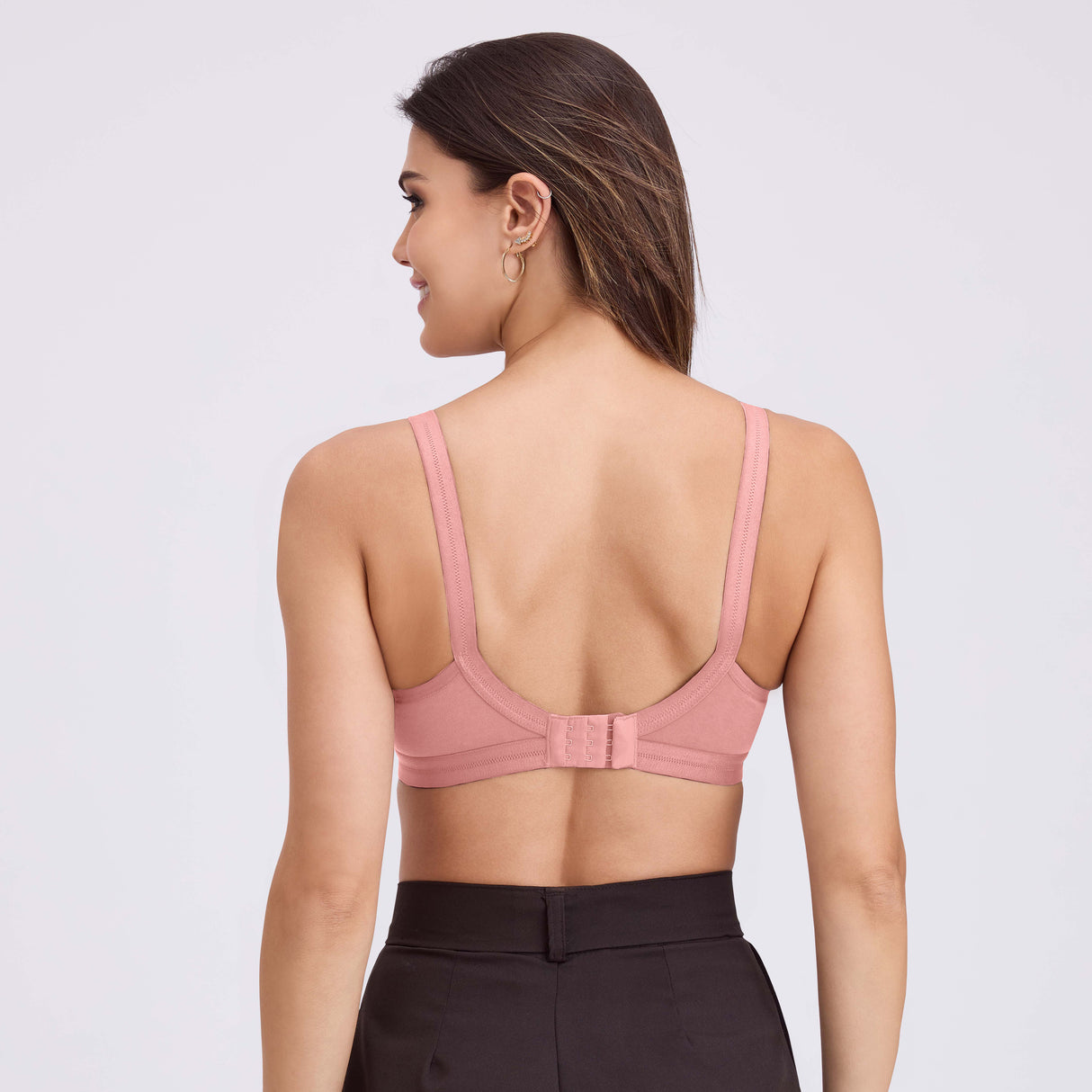 Seamless Cross Design D Cup Bra – Full Coverage, Supportive Fit MQ3046